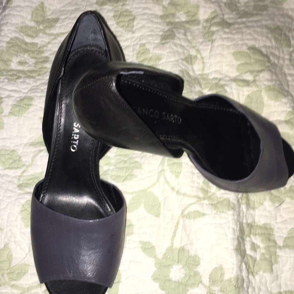 Low black and gray Franco Sarto heels